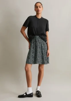 Ausgestellter Minirock aus bedrucktem Viskose-Crêpe