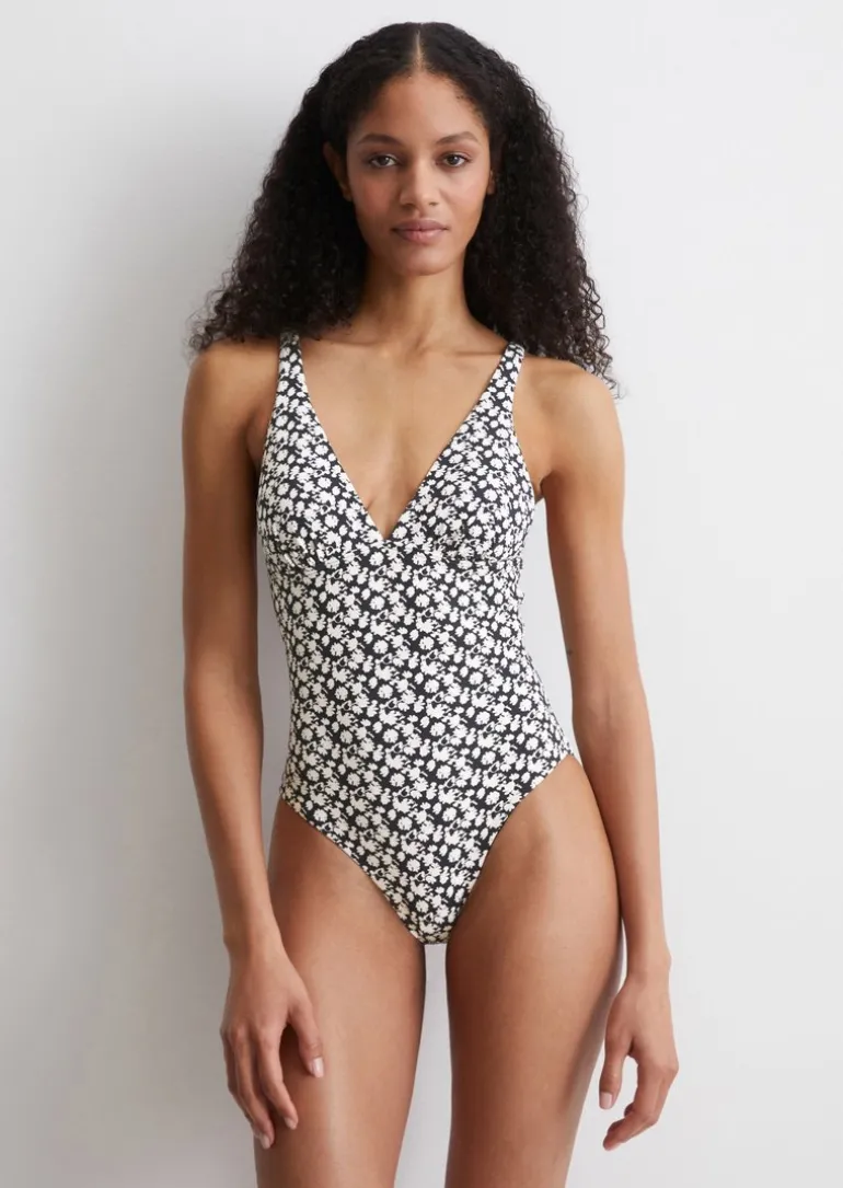 Badeanzug mit elastischer Struktur