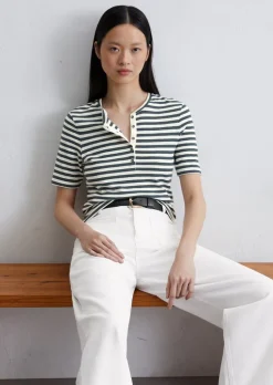 Henley-T-Shirt regular aus softem Ringel-Jersey