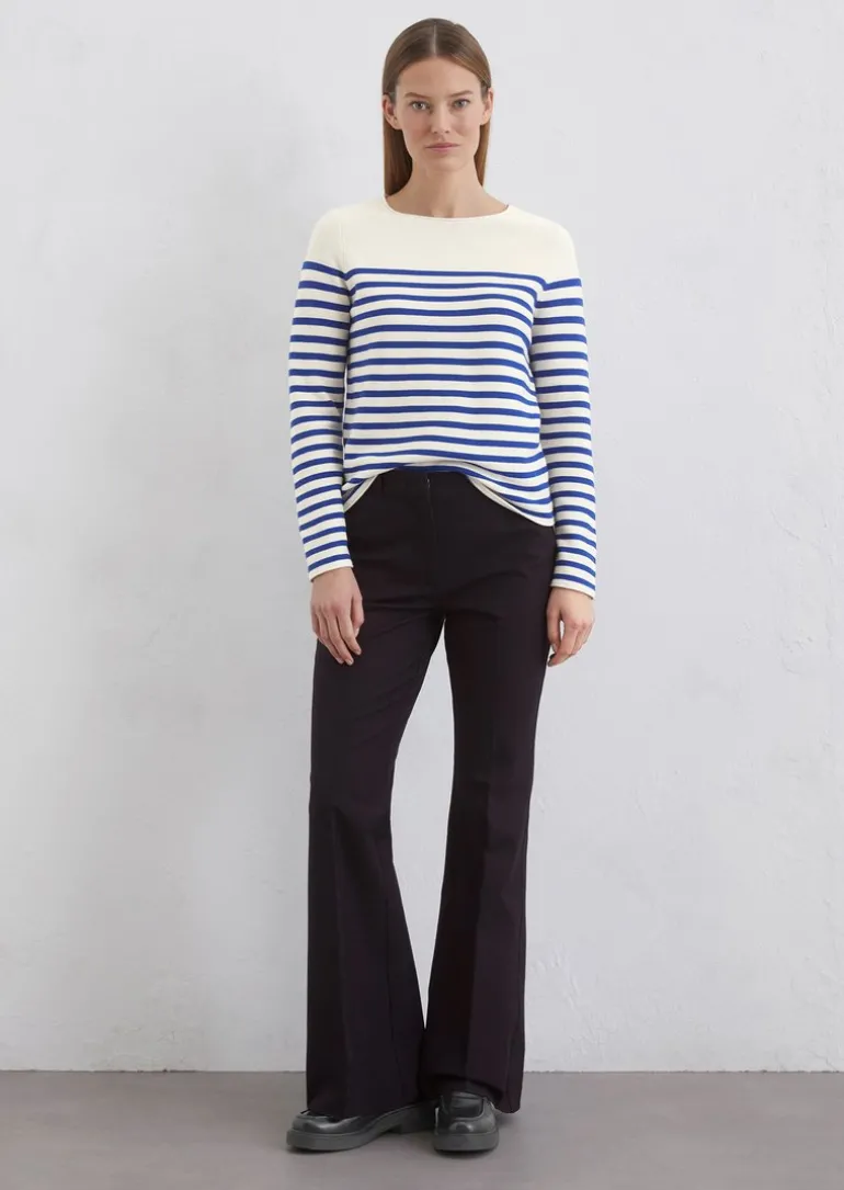 Hose flared aus Bi-Stretch-Ware