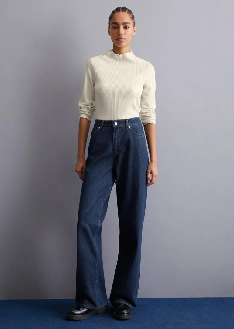 Jeans Model Tomma wide aus dunkelblauem Rigid Denim