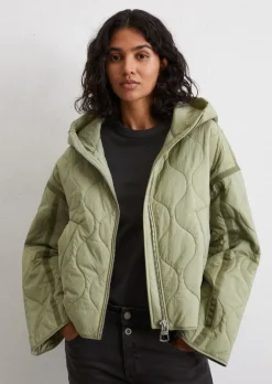 Kapuzen-Steppjacke regular aus recyceltem Nylon
