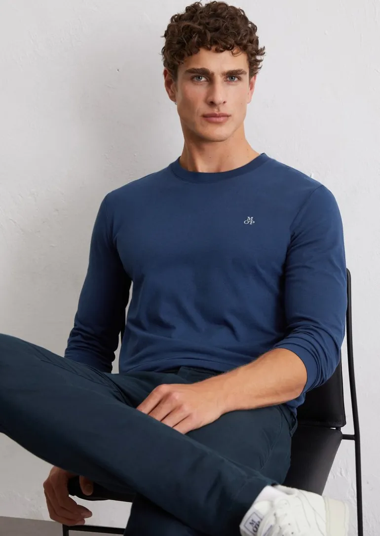 Longsleeve shaped aus reiner Bio-Baumwolle