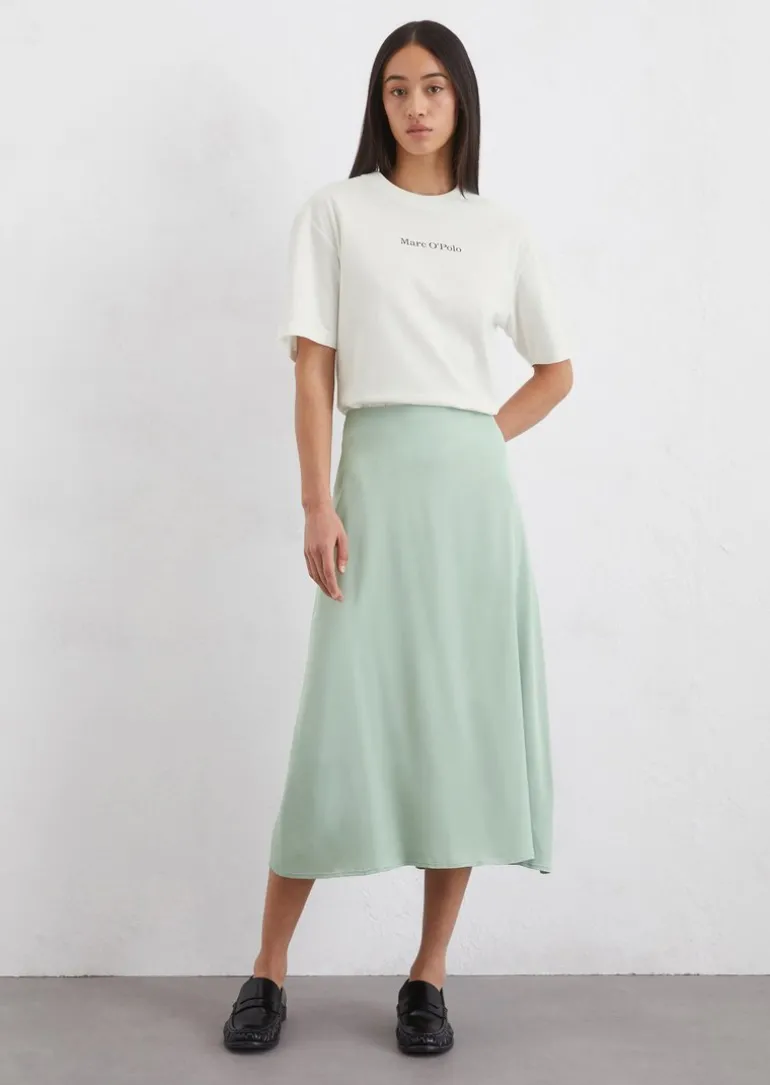 Satinrock relaxed aus fließendem Viskose-Stretch