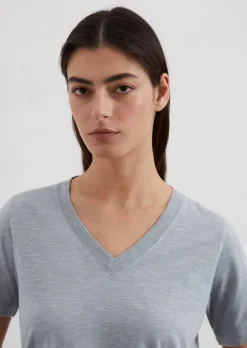 Slub-Jersey-V-Neck-T-Shirt aus Baumwolle-Viskose-Mix