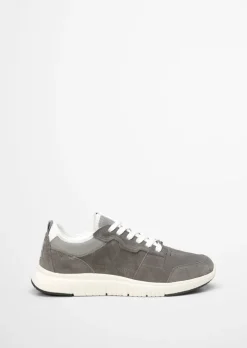 Sneaker aus edlem Veloursleder