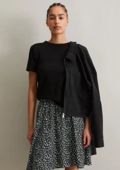 T-Shirt slim aus Eyelet-Single-Jersey