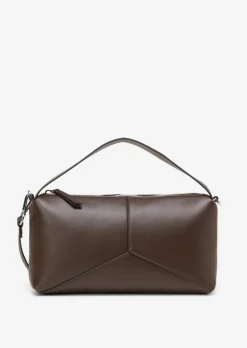 Umhängetasche small aus einer Lederalternative aus recyceltem Polyester