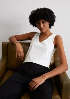 V-Neck-Top slim aus Organic-Cotton-Stretch-Jersey